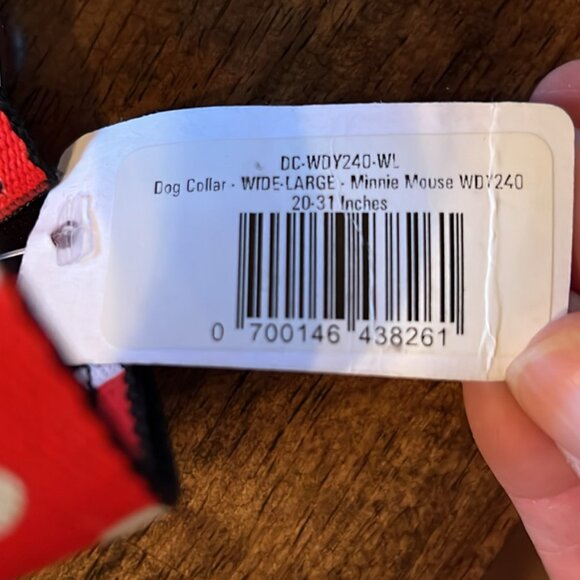 Buckle-Down Seatbelt Buckle Dog Collar - Minnie Mouse Polka Dot - 1.5" Wide - Picture 5 of 8